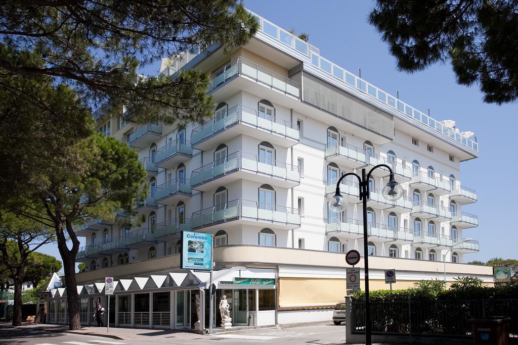 Hotel Colombo Lido di Jesolo Exterior photo